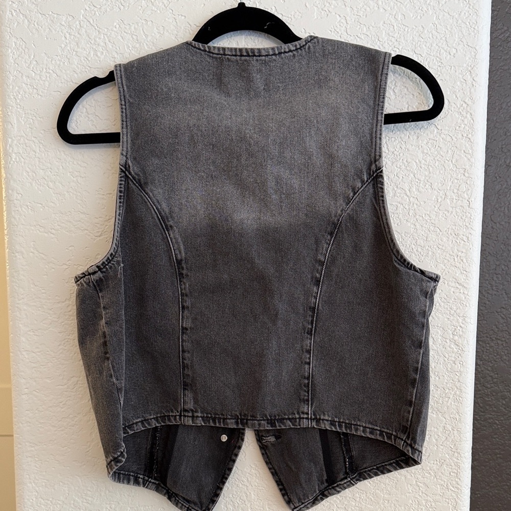 BDG Gray Denim Vest - Picture 3 of 3